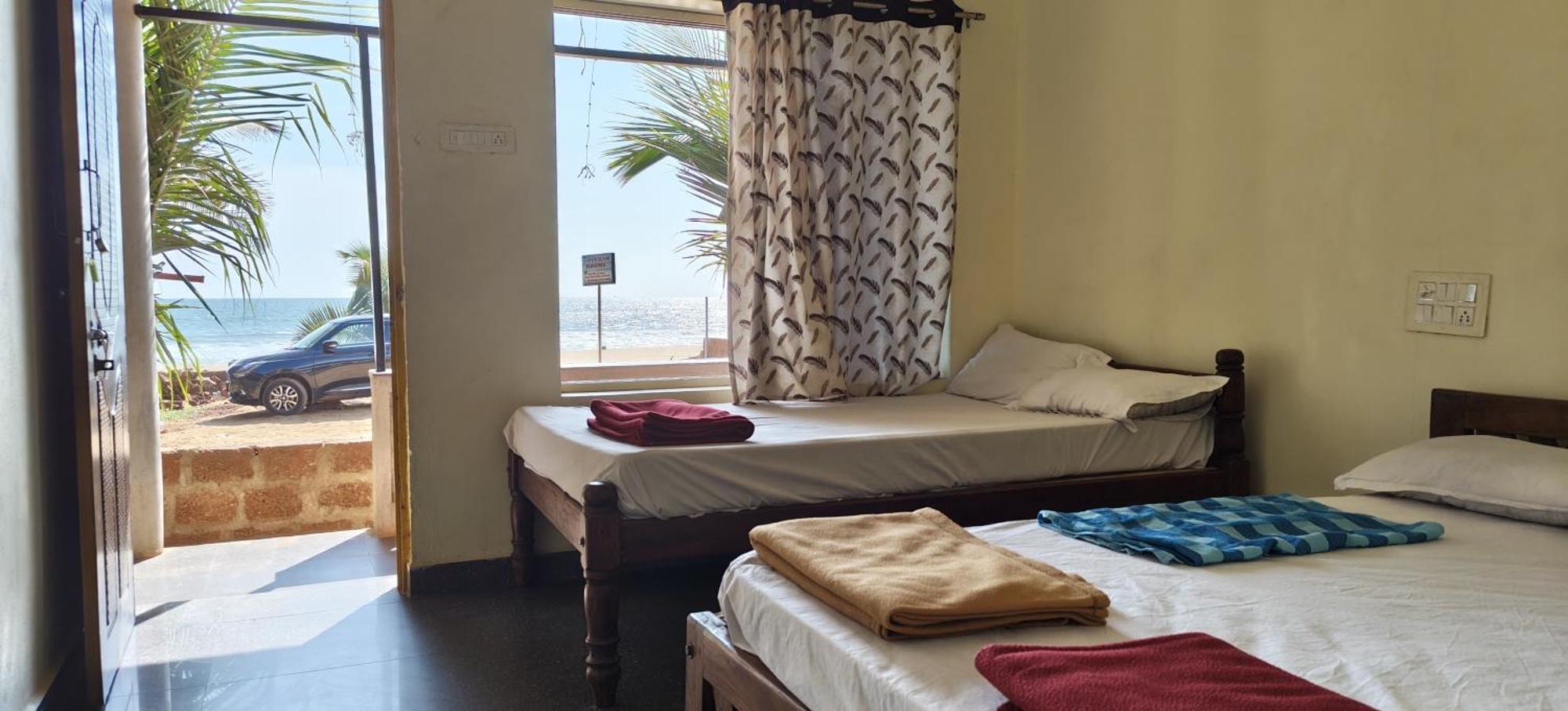 Gokarna Govekar Sea Facing Rooms Buitenkant foto
