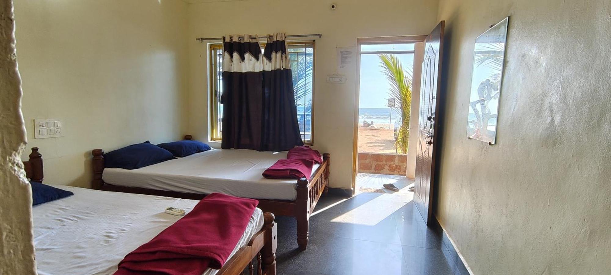 Gokarna Govekar Sea Facing Rooms Buitenkant foto